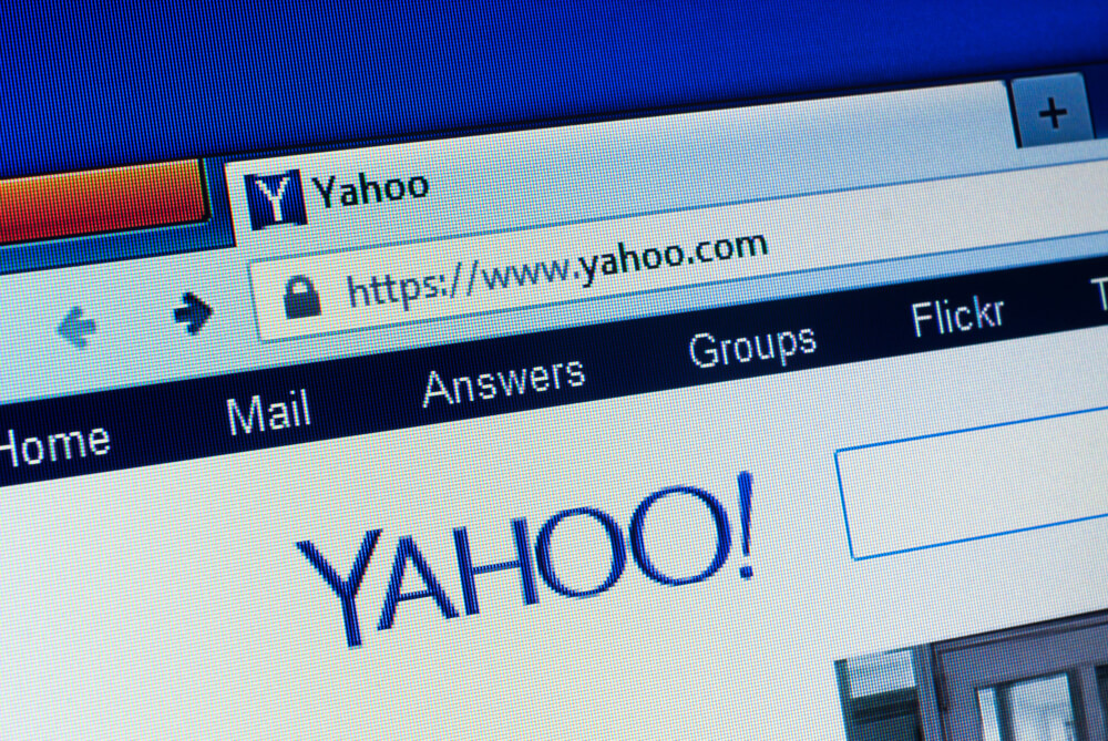 navegador na página inicial do site Yahoo