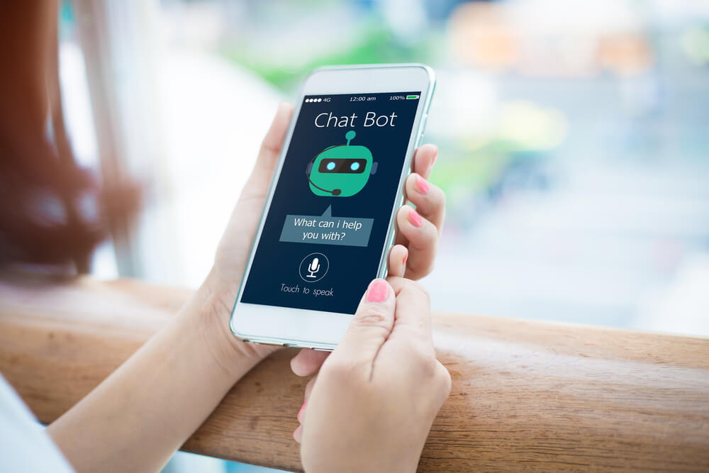tela de celular com a palavra chatbot