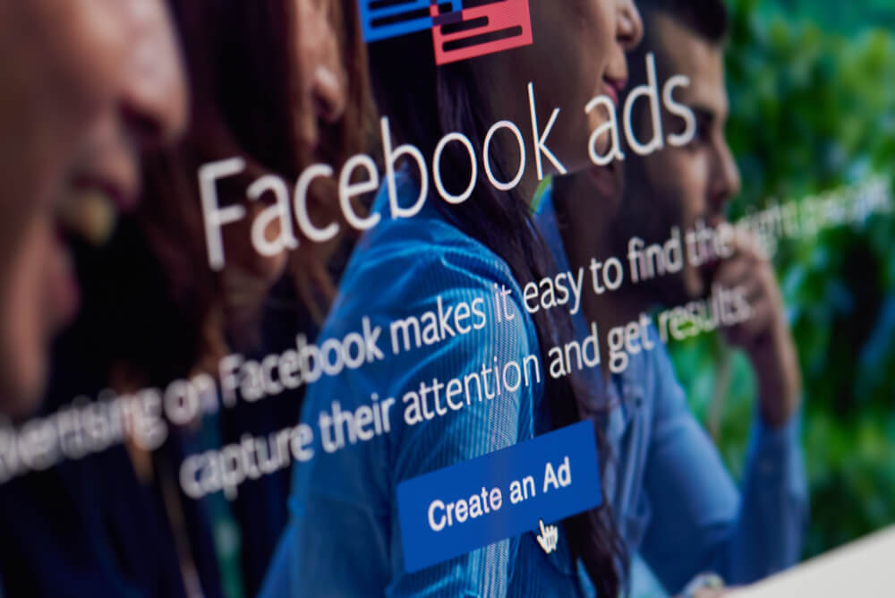 opçao criar ads no facebook em tela de computador
